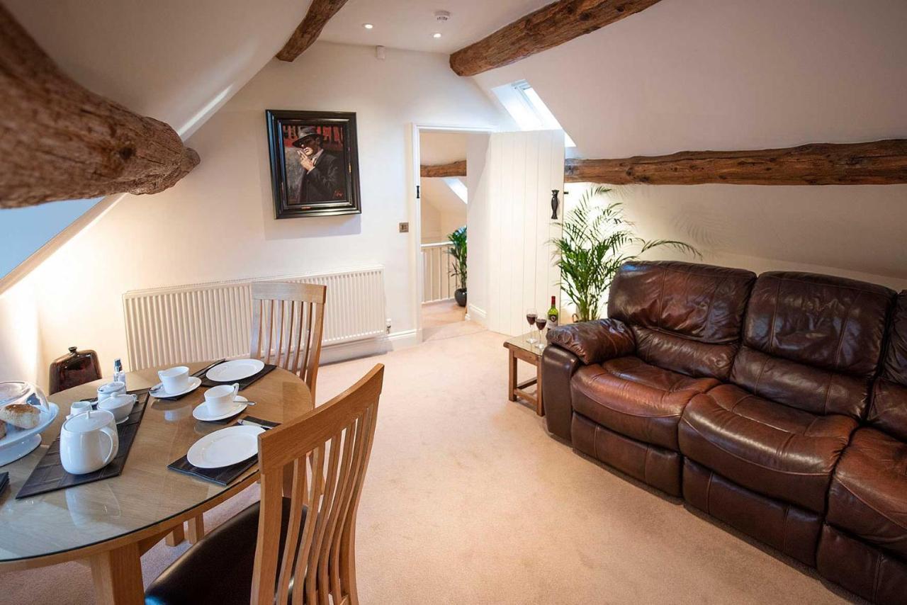 Neroli River View Apartment Bourton-on-the-Water Extérieur photo