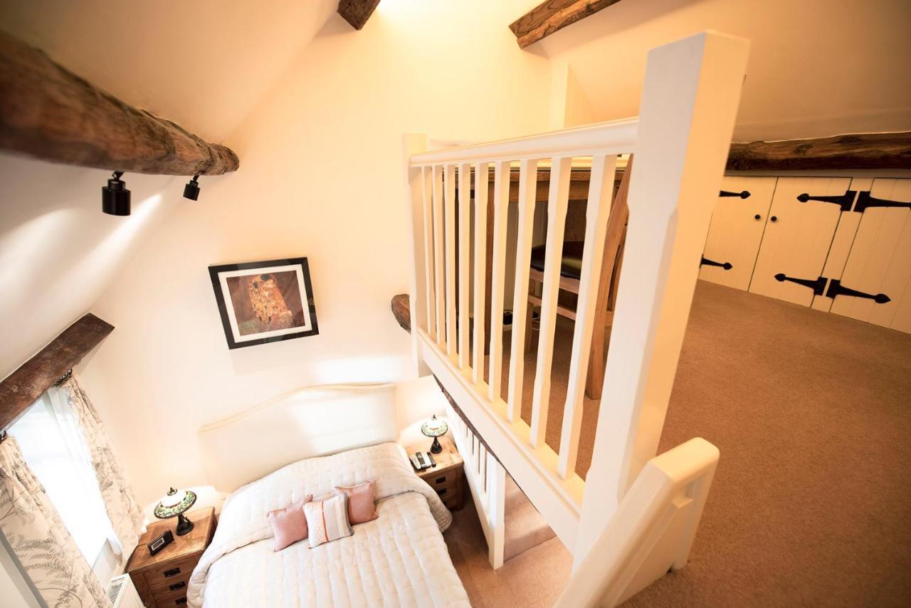 Neroli River View Apartment Bourton-on-the-Water Extérieur photo