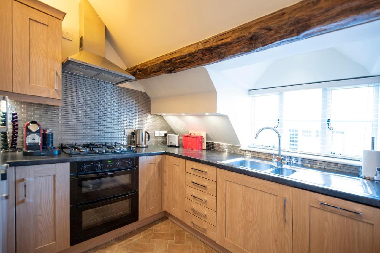 Neroli River View Apartment Bourton-on-the-Water Extérieur photo